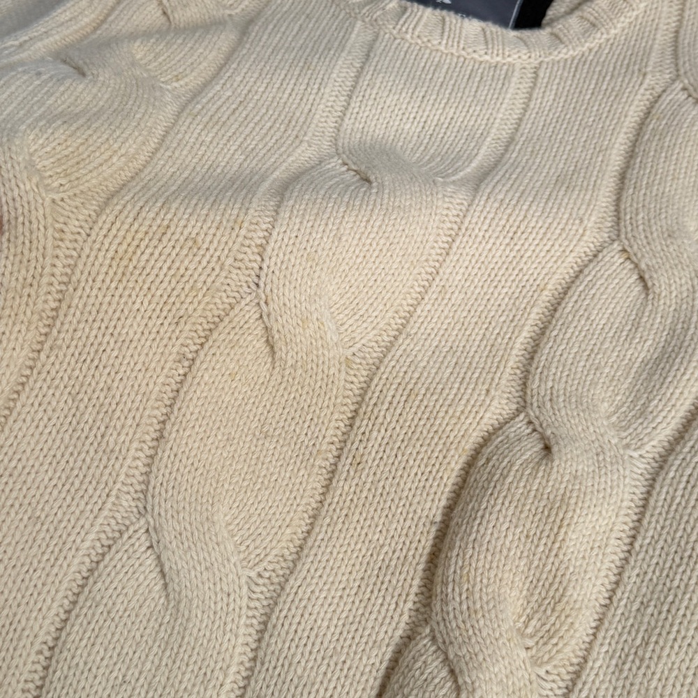 Vintage wool American Eagle Cream cable knit sweater with embroidered logo sz M - Picture 6 of 10